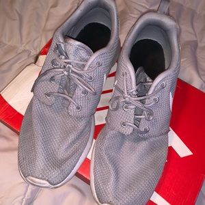 Nike Roshes